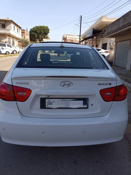 هونداي افانتي 2009 - صورة 2