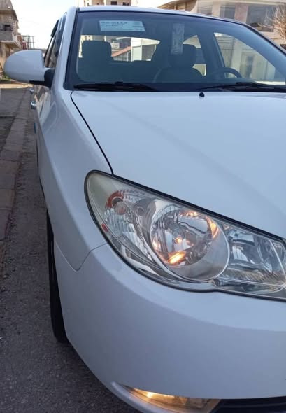 هونداي افانتي 2009 - صورة 3