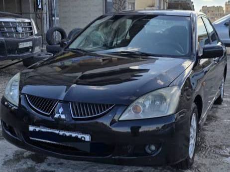 ميتسوبيشي لانسر 2005 - صورة 1