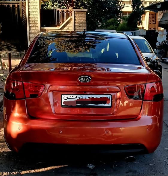 كيا فورتي 2010 - صورة 1