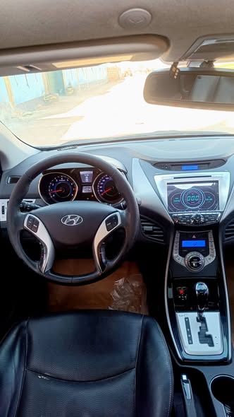 هيونداي افانتي 2011 - صورة 4