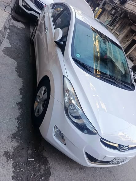 هونداي الينترا 2012 - صورة 1