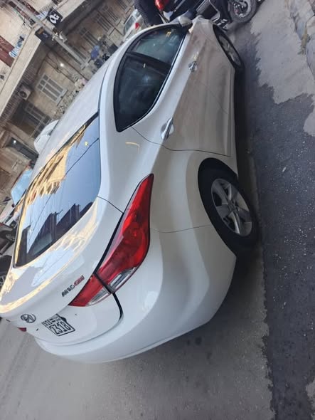 هونداي الينترا 2012 - صورة 3