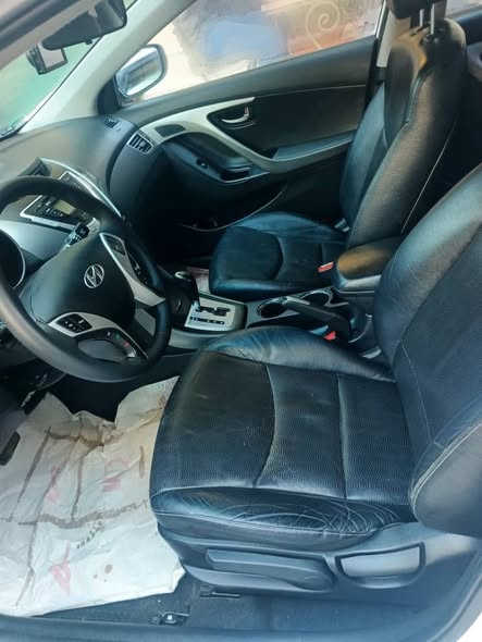 هونداي الينترا 2012 - صورة 4