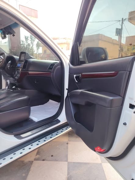 هونداي CM 2010 - صورة 4