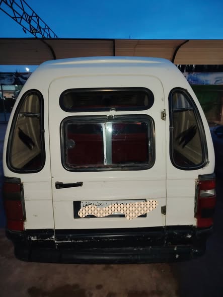 سكودا Karta 1998 - صورة 3