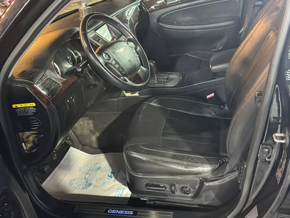 هيونداي جينسيس 2010 - صورة 4