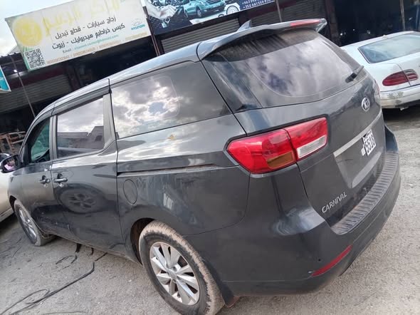 كيا كارنيفال 2015 - صورة 5