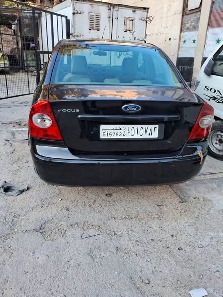 فورد فوكس 2006 - صورة 1