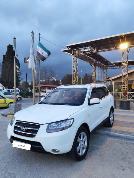 هونداي سنتافي 2008 - صورة 4