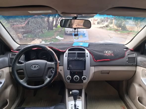 كيا سيراتو 2008 - صورة 3