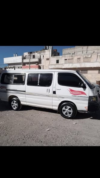 تويتا أوربي 1996 - صورة 1