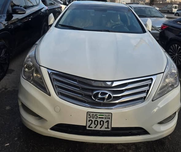 هيونداي أزيرا 2012 - صورة 1