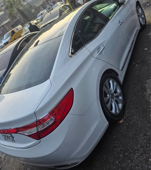 هيونداي أزيرا 2012 - صورة 4