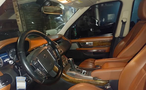 رانج روفر سوبر تشارج 2012 - صورة 3