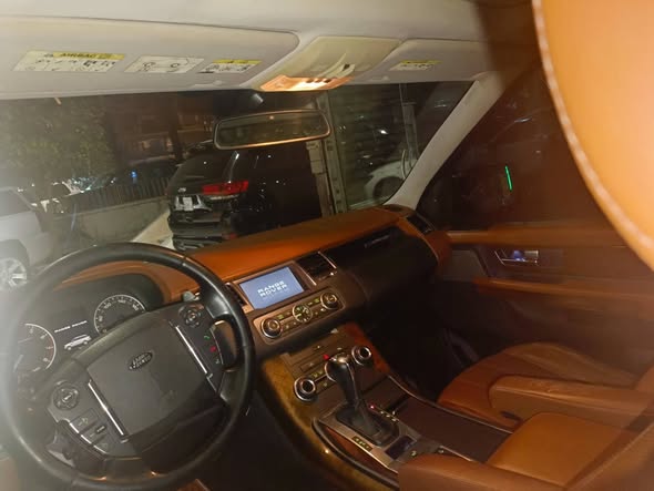 رانج روفر سوبر تشارج 2012 - صورة 5