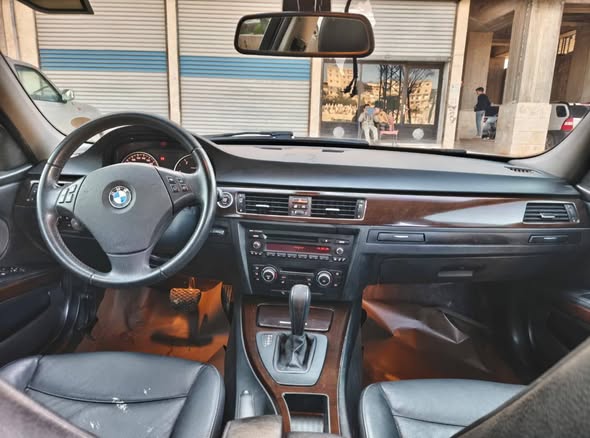 بي ام 320 2010 - صورة 3