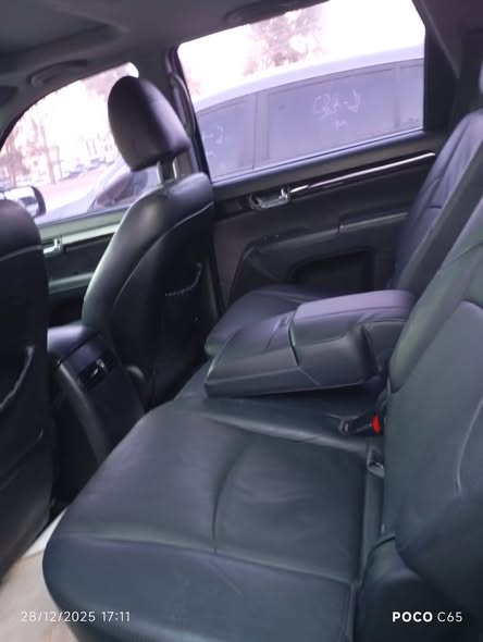 Ssangyong Mohave 2012 - صورة 4