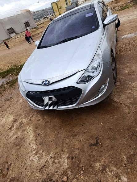 هيونداي سوناتا 2012 - صورة 2