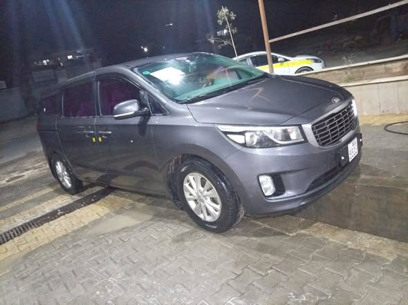 كيا كرنفال 2015 - صورة 1