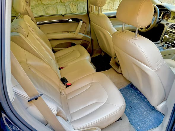 أودي Q7 2011 - صورة 4