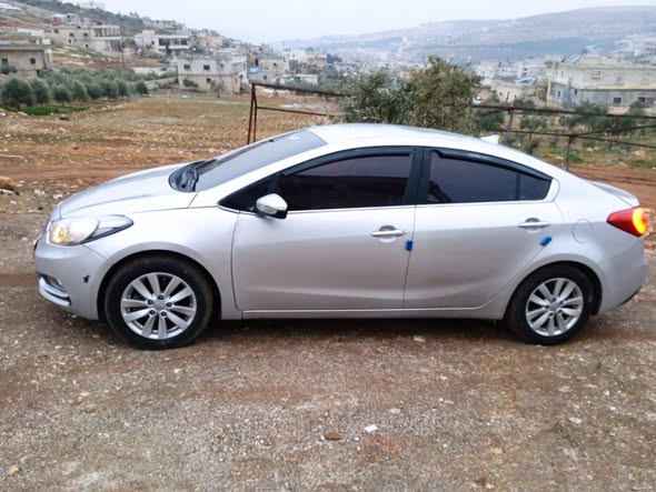 كيا سيراتو 2014 - صورة 2