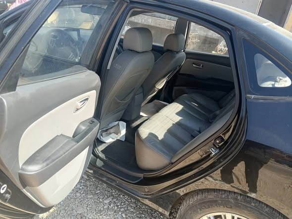 هيونداي افانتي 2008 - صورة 5