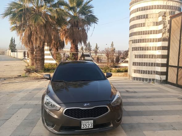 كيا كادنزا 2015 - صورة 1