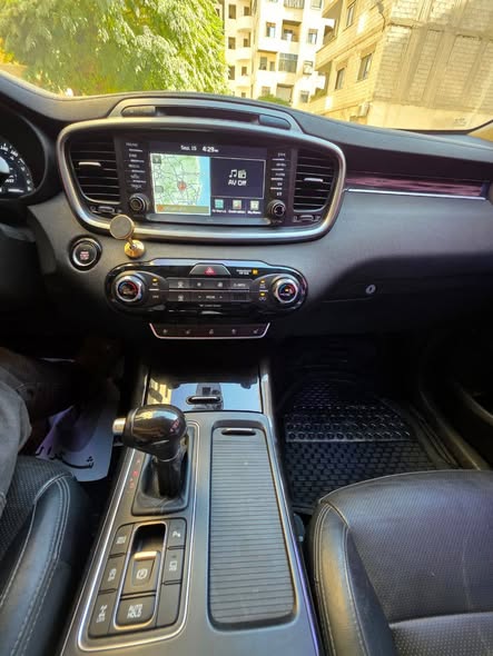 كيا سورينتو 2016 - صورة 3