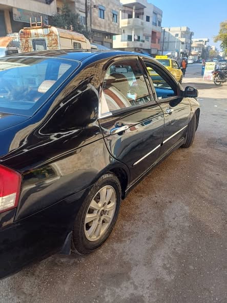 كيا سيراتو 2009 - صورة 5