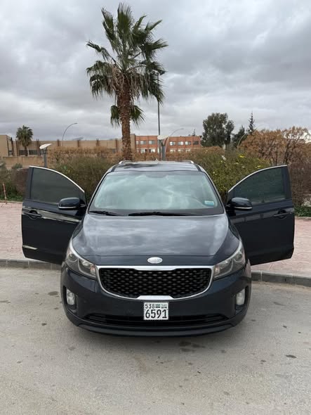 كيا سيدونا 2015 - صورة 2