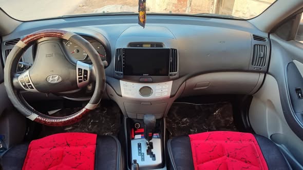 هيونداي افانتي 2010 - صورة 3