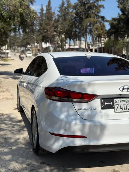 هيونداي افانتي 2016 - صورة 3