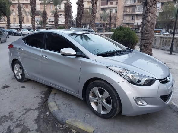 هيونداي إلنترا 2011 - صورة 3