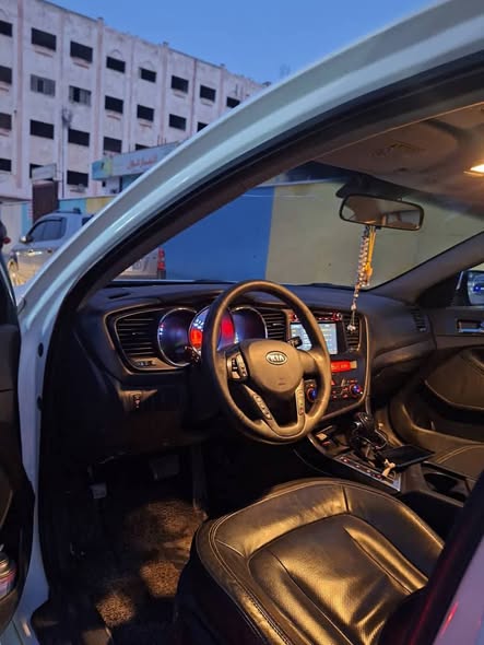 كيا اوبتيما 2011 - صورة 4