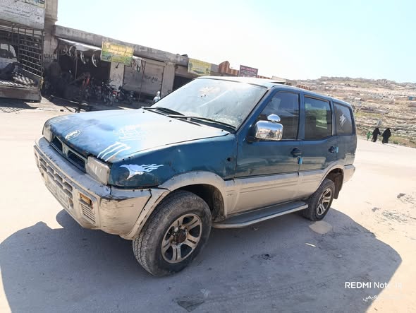 نيسان سفاري 2000 - صورة 1