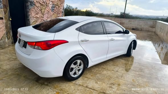 Hyundai Elantra 2013 - صورة 4