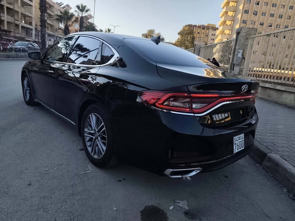 هيونداي ازيرا 2018 - صورة 2