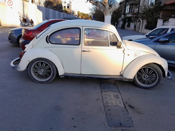 فولكس فاكن 1976 - صورة 3