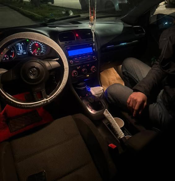 فولكس فاجن غولف 2011 - صورة 2