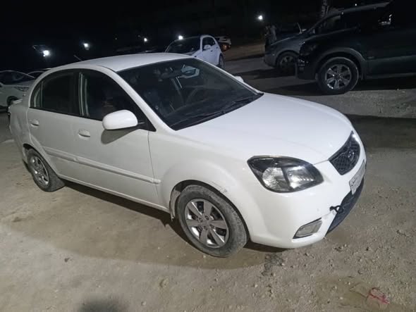 كيا ريو 2011 - صورة 4