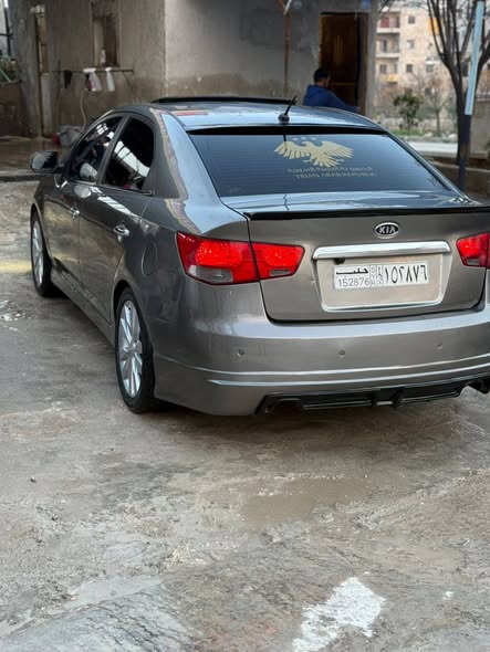 كيا فورتي 2010 - صورة 2