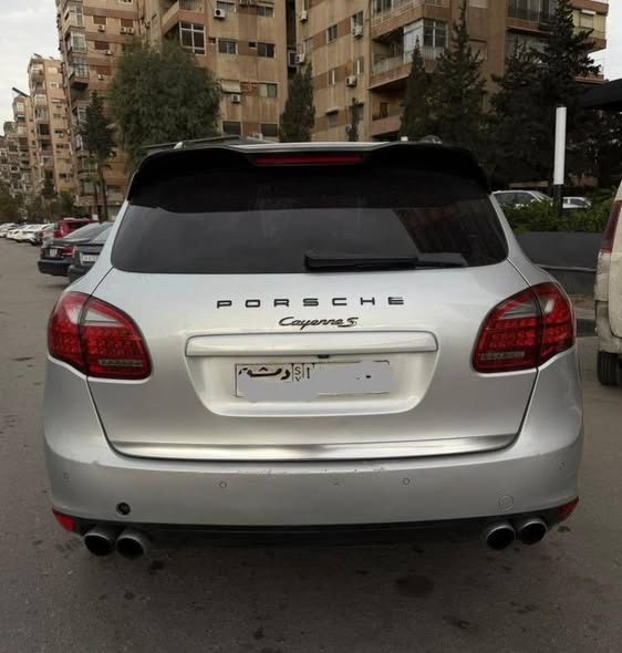 بورش كايين 2011 - صورة 2