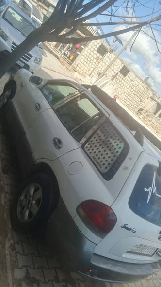 هيونداي سانتافيه 2005 - صورة 1