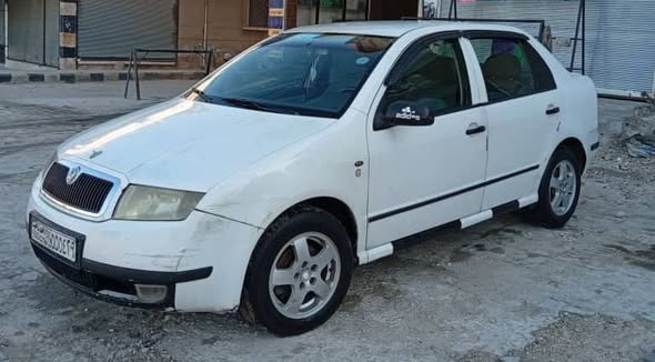 سكودا فابيا 2003 - صورة 1
