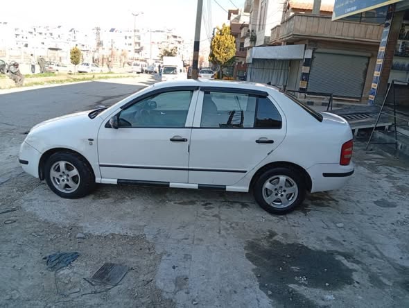 سكودا فابيا 2003 - صورة 5