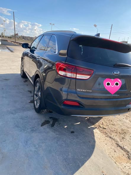 كيا سيرنتو 2015 - صورة 4