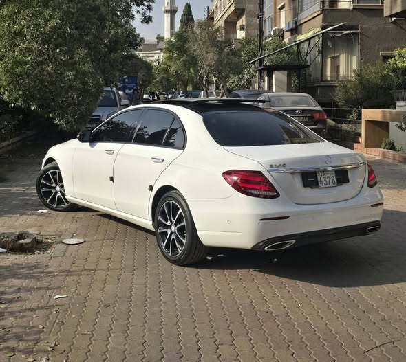 مارسيدس E300 2017 - صورة 2