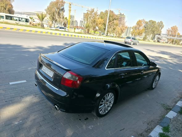 اودي A4 2004 - صورة 4