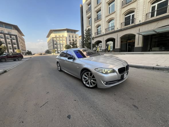 BMW 530i 2011 - صورة 3